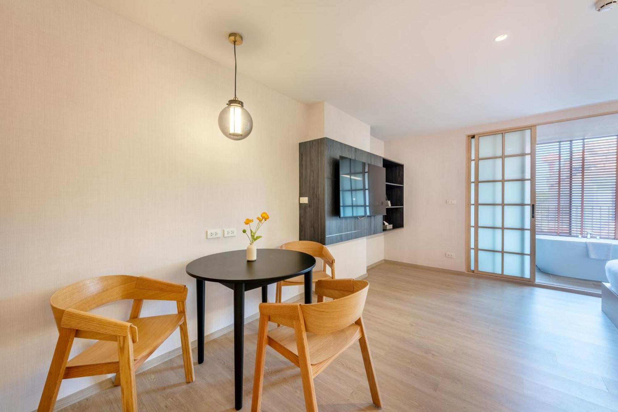 Salaya One Hotel & Service Apartment Eksteriør billede