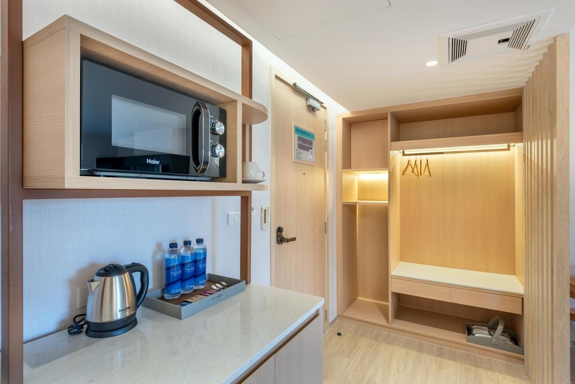 Salaya One Hotel & Service Apartment Eksteriør billede
