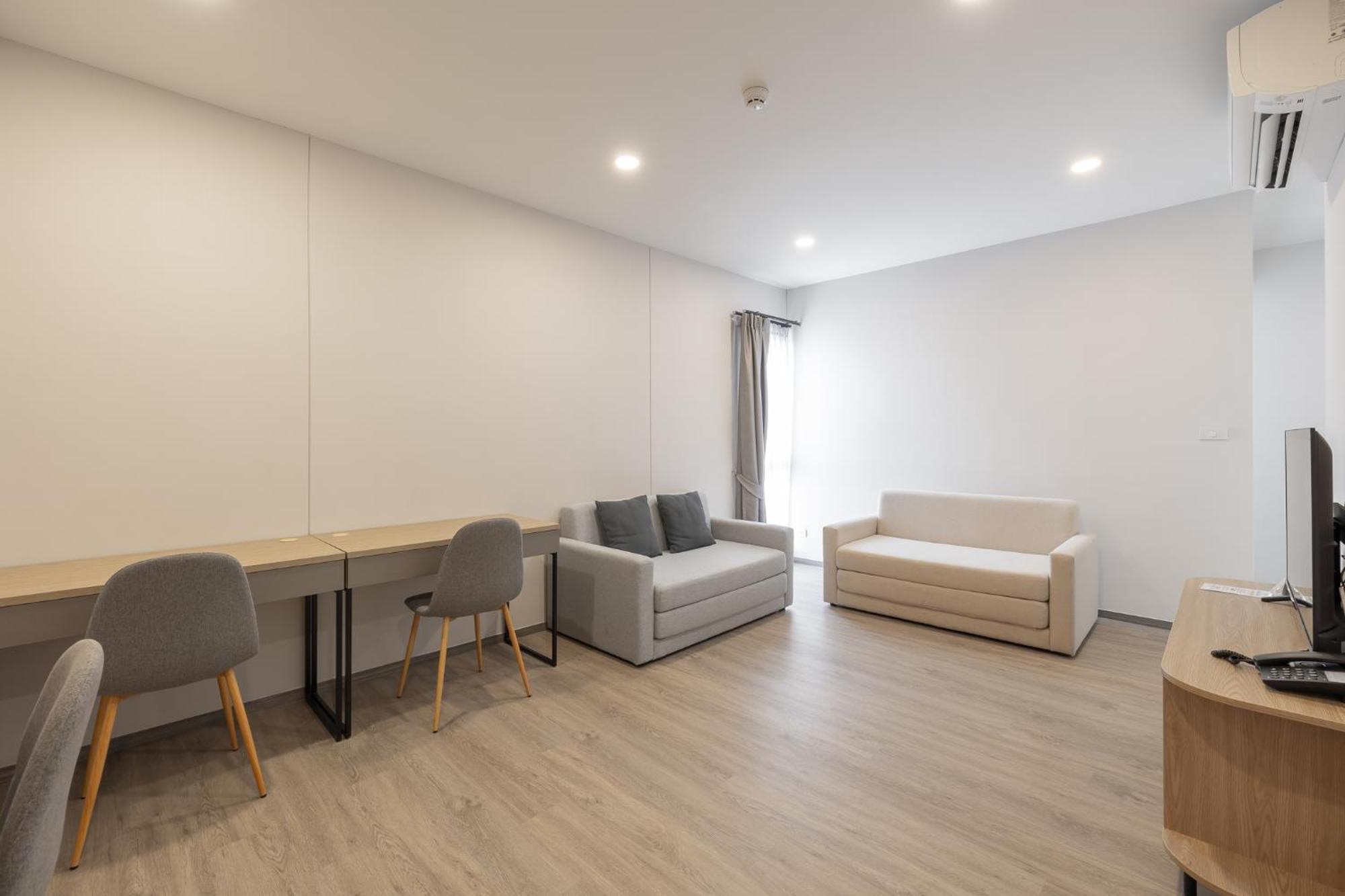 Salaya One Hotel & Service Apartment Eksteriør billede