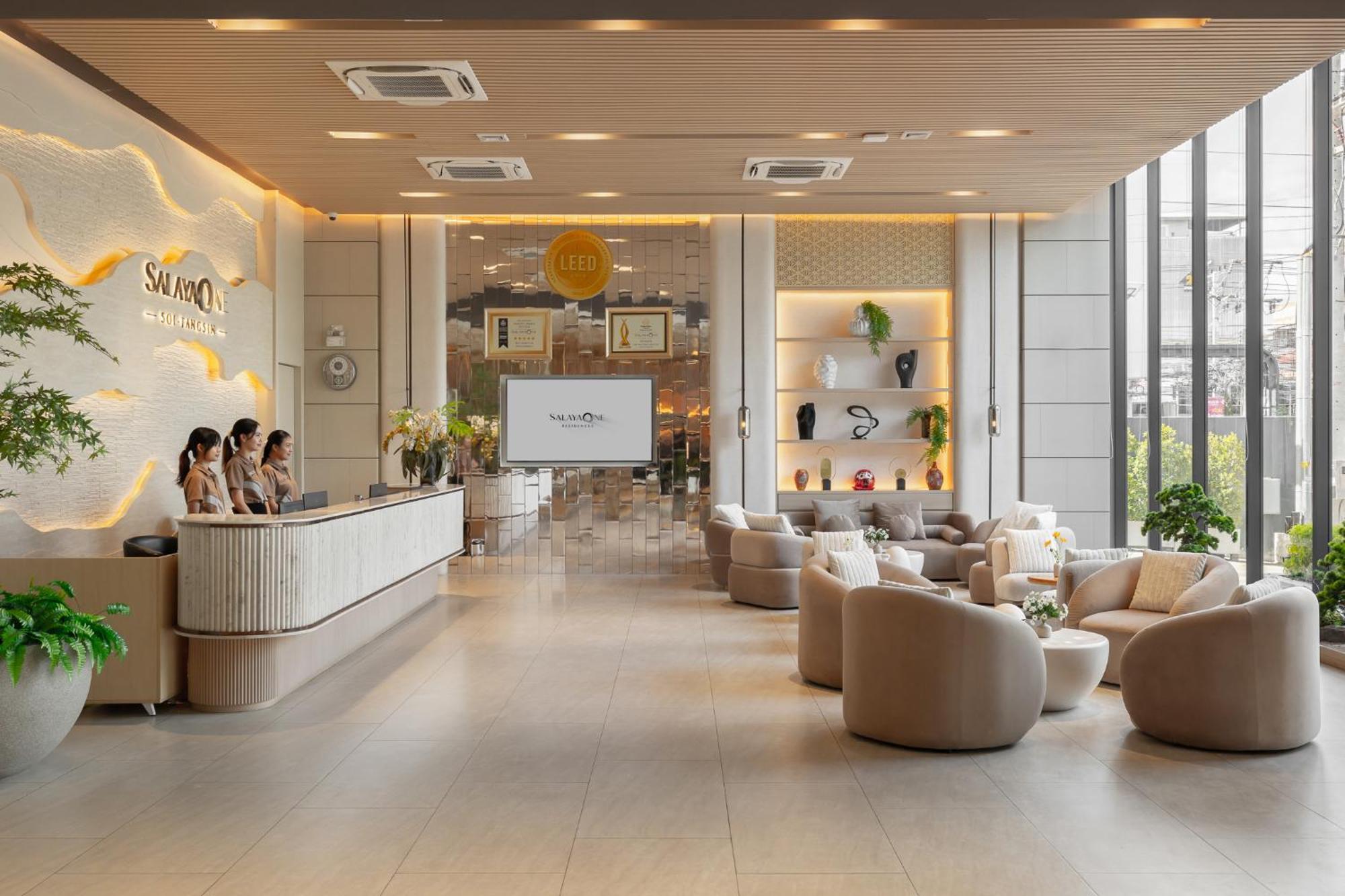 Salaya One Hotel & Service Apartment Eksteriør billede