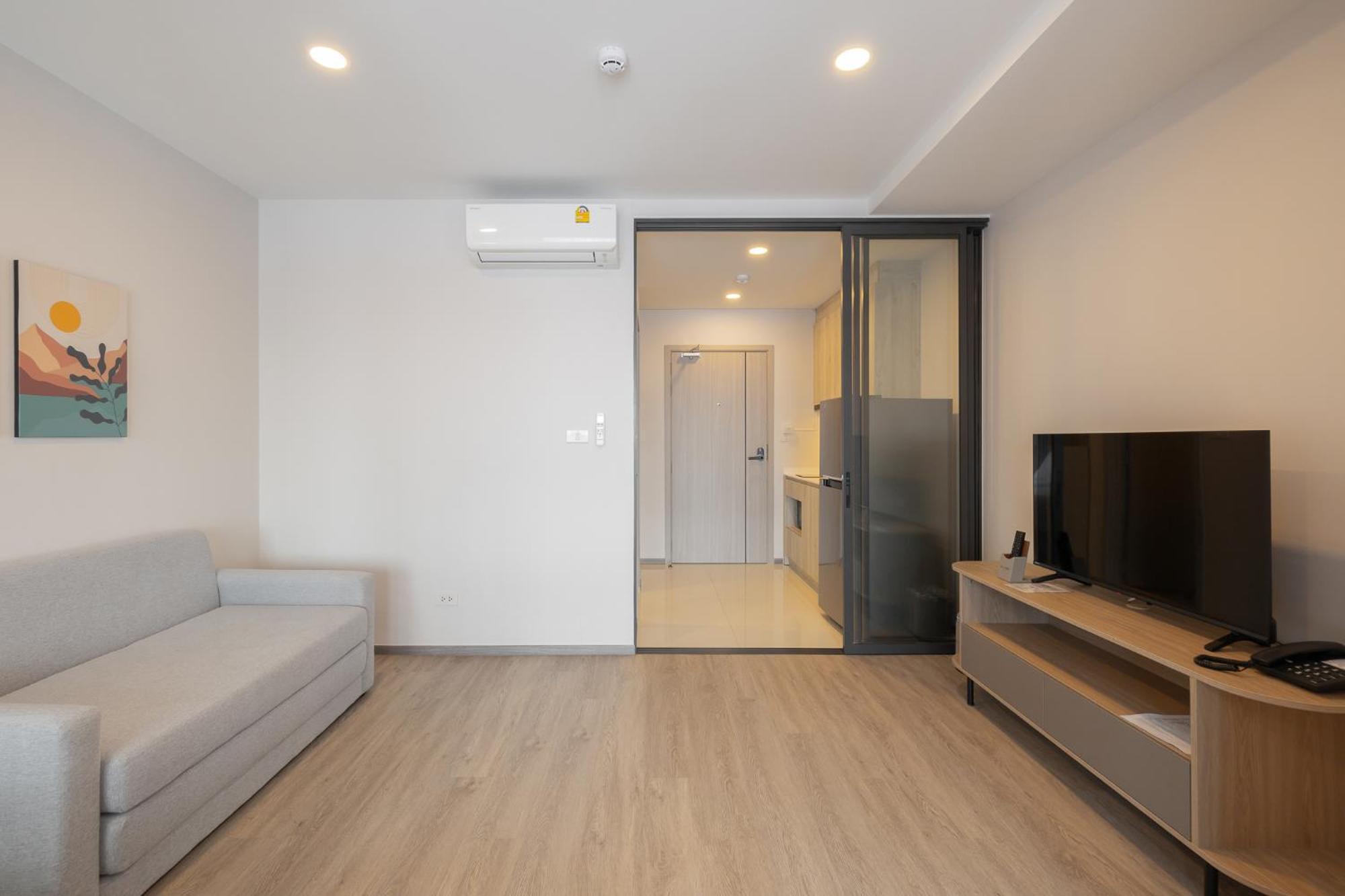 Salaya One Hotel & Service Apartment Eksteriør billede