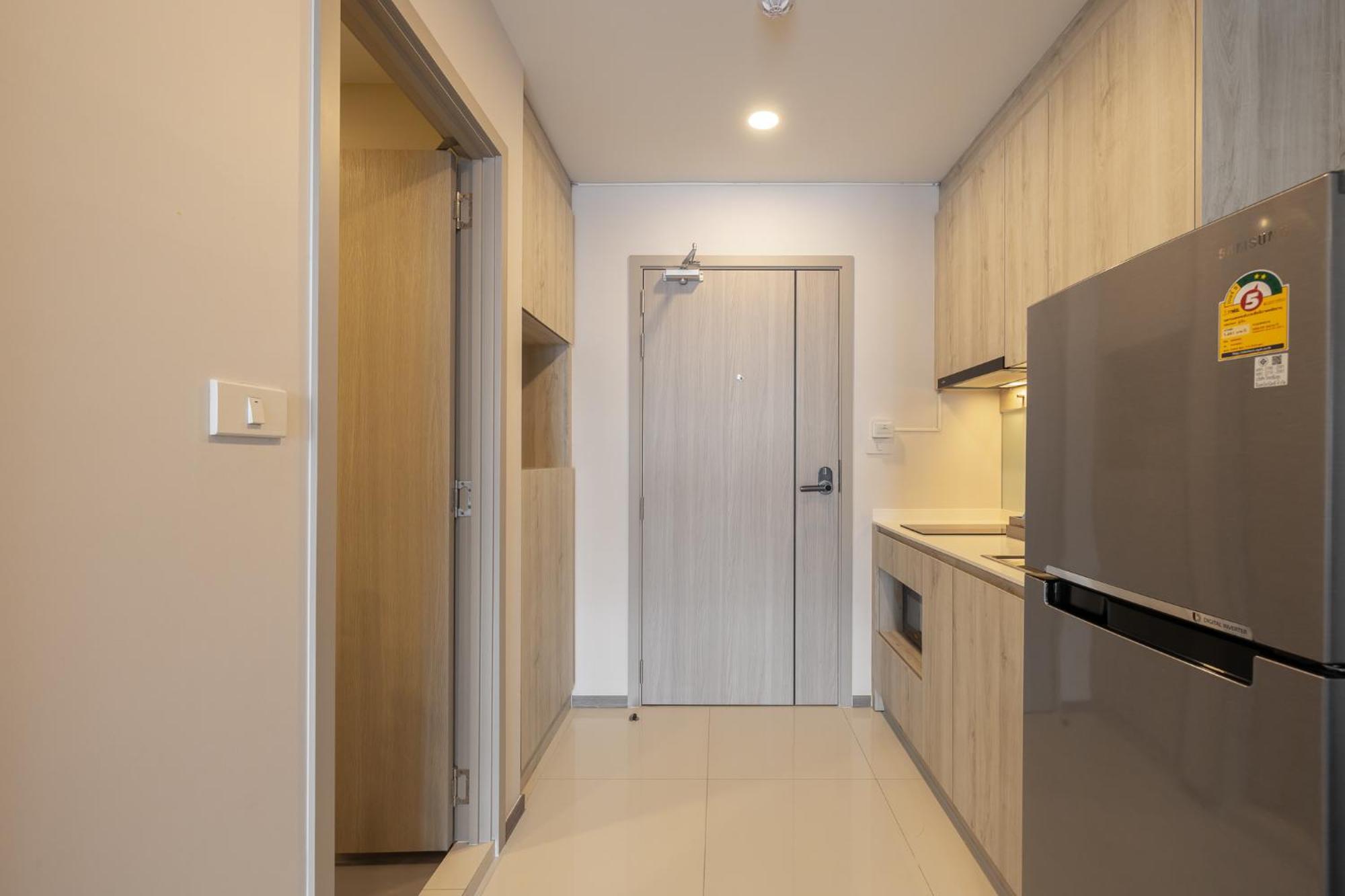 Salaya One Hotel & Service Apartment Eksteriør billede