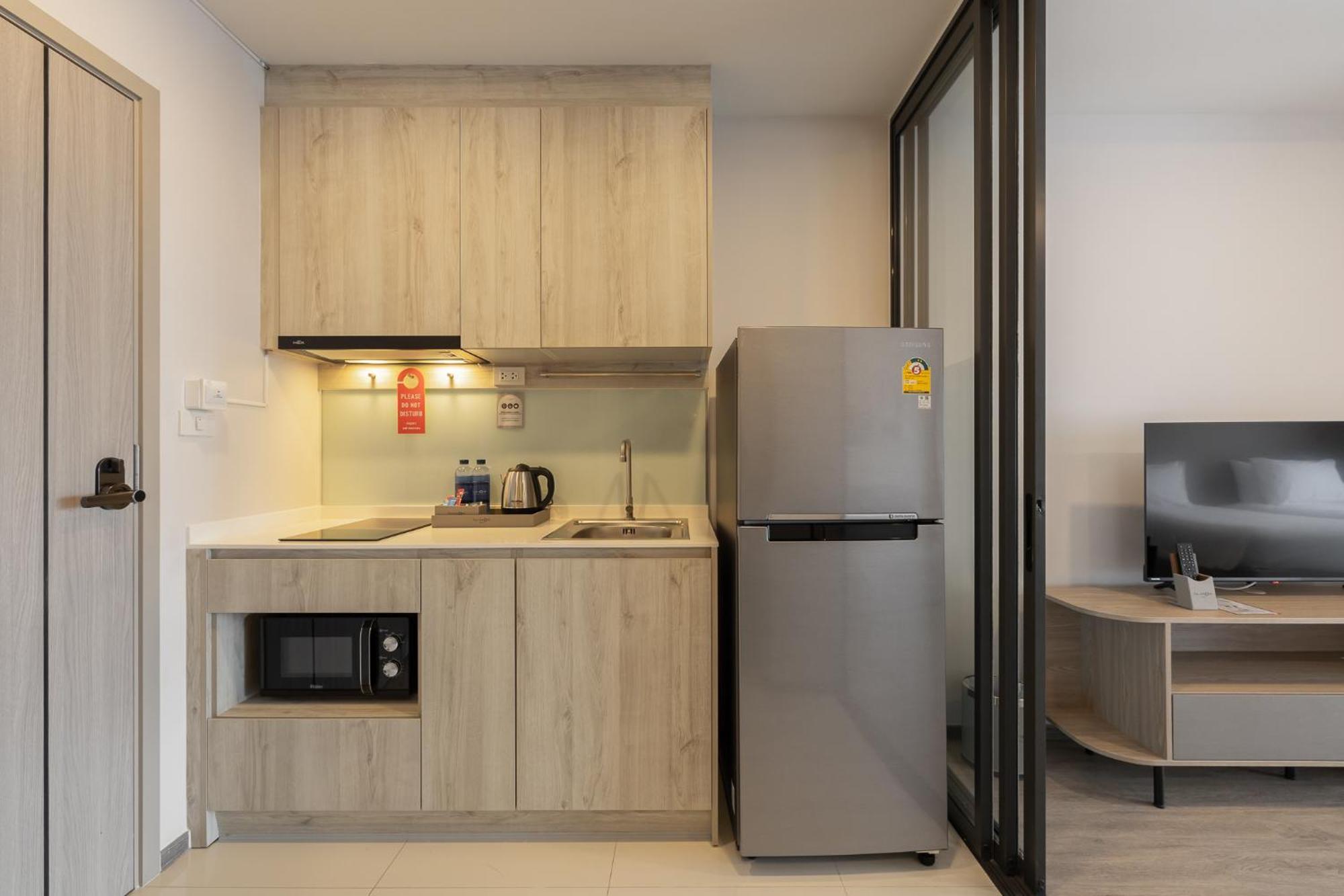 Salaya One Hotel & Service Apartment Eksteriør billede